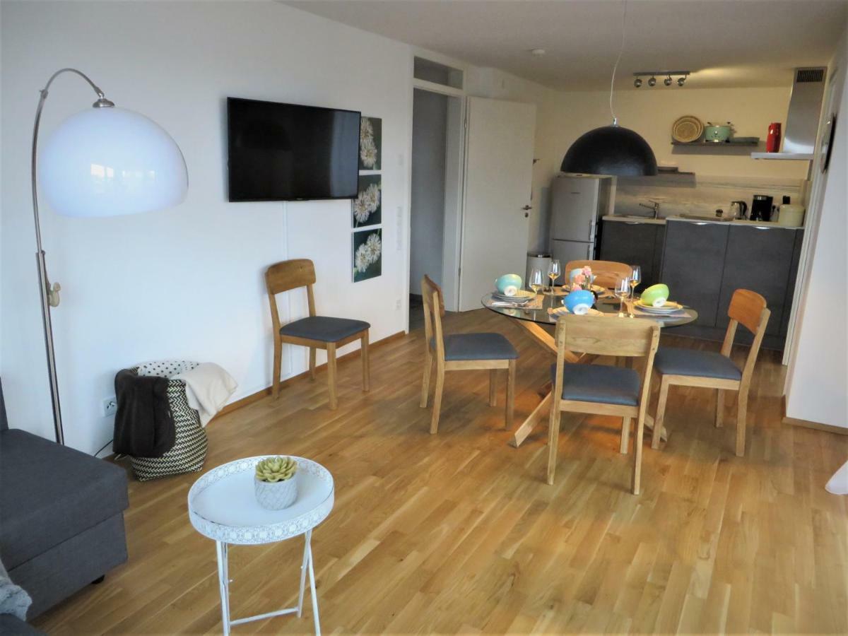 Bodensee Luxus Ferienwohnung Claudia 3 프리드리히스하펜 외부 사진